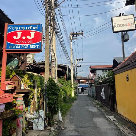 Jj Guesthouse Chiang Mai Exterior photo